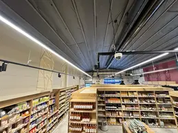 vu-magasin-dessus.webp